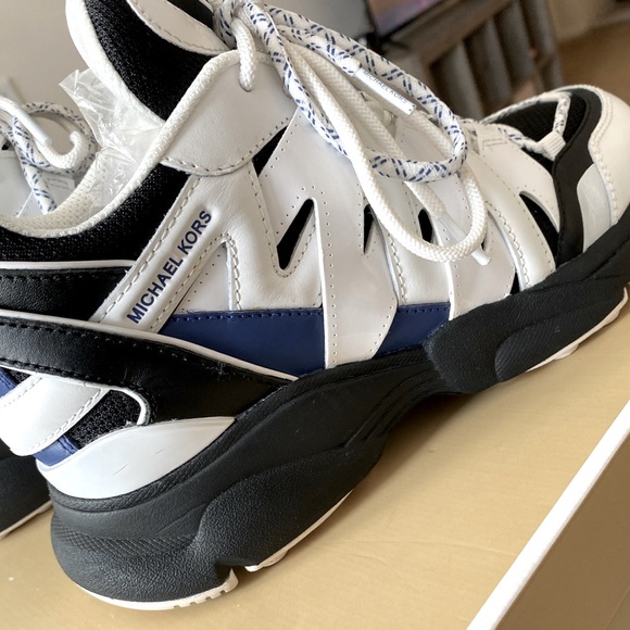 Michael Kors Shoes - Michael Kors hero trainer Sneaker Woman 8.5